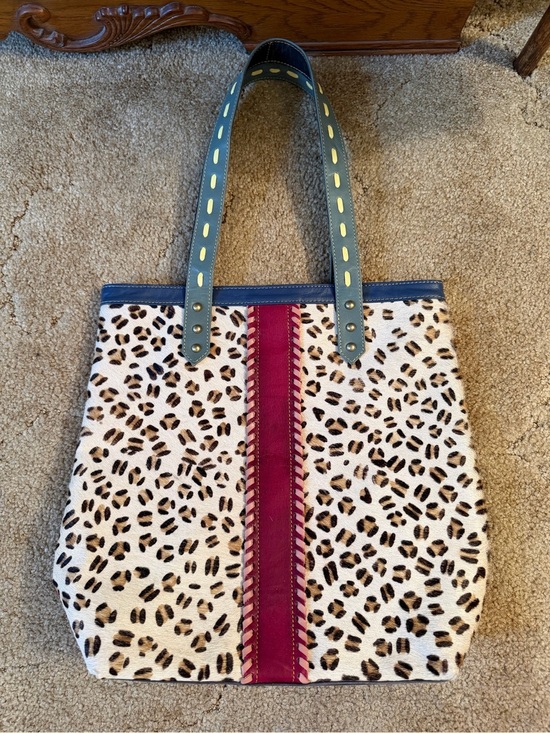 Handbags - Leopard Print Tote Bag with Pink Accent and Blue Handles